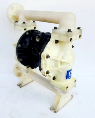 Graco 649034 Husky 1050 Plastic Air-Operated Double Diaphragm Pump - Image 1 of 4