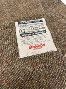 Sciarpa vintage in tweed di lana Donegal 8,5”x60”. Firmato da tessitore - Foto 1 di 5