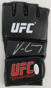 VICENTE LUQUE Autographed UFC Glove Signed MMA Vincente (JSA Witnessed COA) 🔥🔥 - Picture 1 of 5