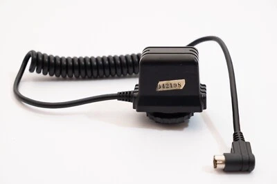 Quantum QF15 Q-Flash TTL Adapter for Contax/Yashica Cameras (S/N G42198) - Image 1 of 4