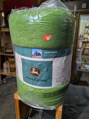 Cobertor de lã Sherpa infantil original John Deere nunca aberto pacote original - Imagem 1 de 4
