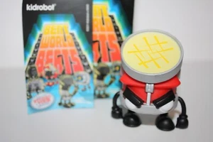 KIDROBOT 2011 BENT WORLD BEATS TAPS STUDIO DRUM BAND DESIGNER GIOCATTOLO ARTISTICO - Foto 1 di 3