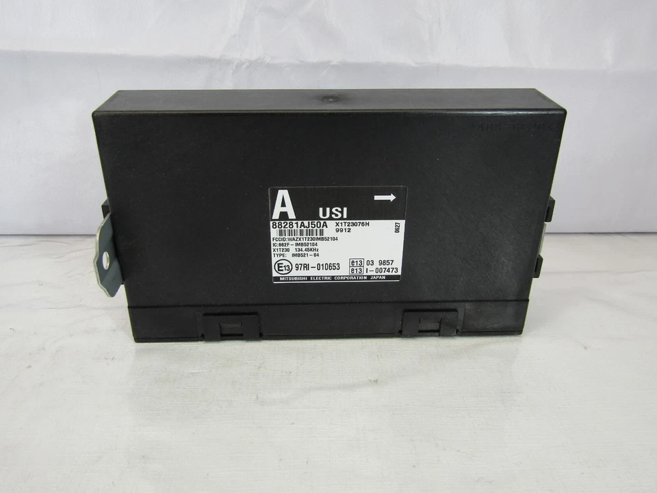 Subaru Legacy 2010 módulo antirrobo unidad integrada 88281AJ50A fabricante original Foto 1 de 4