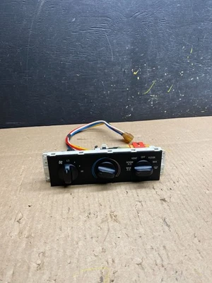 1995 to 1997 Ford Crown Victoria A/C Heater  Climate Control t4756 DG - Image 1 of 4
