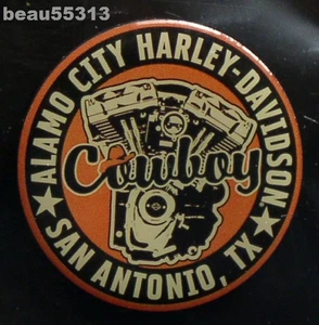 ⭐COWBOY ALAMO CITY SAN ANTONIO TEXAS HARLEY DAVIDSON DEALER VEST JACKET PIN - Picture 1 of 2