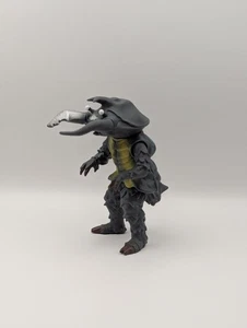 Bandai Ultraman Ultra Monster Kaiju 4,75" Figura in vinile morbido - Antlar - Foto 1 di 4