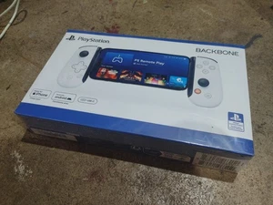 Backbone One 2nd Playstation Edition White for Android/iPhone USB-C - New! - Picture 1 of 3