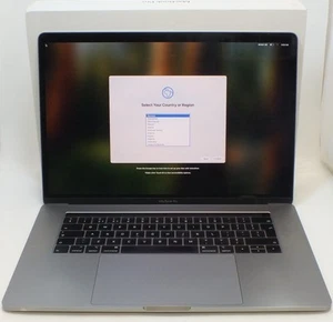 Ordinateur portable Apple MacBook Pro 2018 15" Intel i7 2,2 Ghz, 16 Go RAM, 256 Go SSD - EN BOÎTE - Photo 1/9