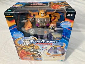 TRANSFORMERS ARMADA UNICRON HASBRO 2003 NIB VINTAGE W/ DEAD END FIGURE SEALED - Picture 1 of 15