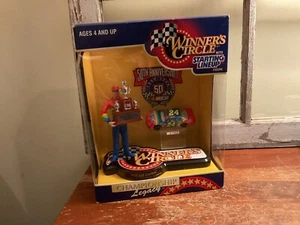 Jeff Gordon Winners Circle/Starting Lineup Winners Circle 1995 Figure & Car #24 - Picture 1 of 4