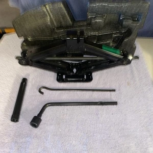 2013 Hyundai Santa Fe OEM Spare Tire Jack Kit W/Foam Holder-(Pre-Owned) - Picture 1 of 15