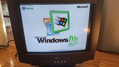 Dell Computer PC Vintage CRT Monitor 2003 E551 15" 1024 X 768 Resolution - Image 1 of 4