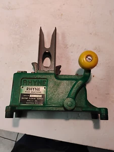 RHYNE Pick Machine Flower Stem Floral Crimping Stemming Florist Tool - Picture 1 of 5