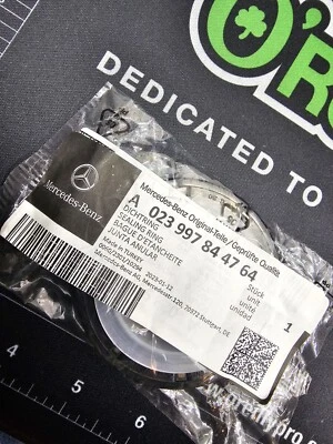 Sello de cubierta de distribución del motor Mercedes Benz S65 AMG S600 S550 2009-2020 023997844764 Foto 1 de 2