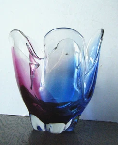 7" Vintage 70s Japanese Iwatsu Hineri Blue & Purple Handkerchief Art Glass Vase - Picture 1 of 7