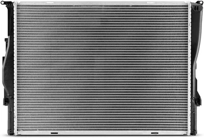 Radiador de repuesto Mishimoto ‎R2882 ‎, ajuste directo para BMW 323i 2006-2011 Foto 1 de 3