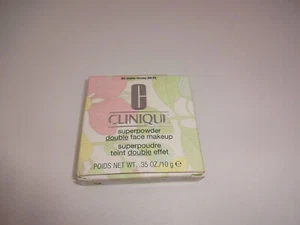 Nuovo con scatola Clinique Superpowder trucco doppio viso 04 combinazione miele secco opaco - Foto 1 di 4