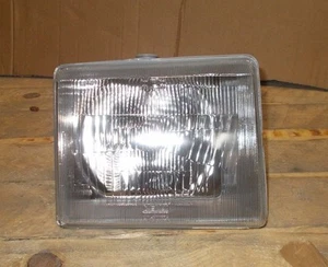 FARO DESTRO FIAT 127 3 SERIE 82 HEADLIGHT LENS OPTIQUE LAMP - Picture 1 of 1