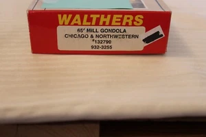 HO Scale Walthers, 65' Mill Gondola, C&NW, Black, #132799 932-3255 Built - Picture 1 of 3