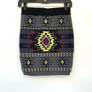 Aqua 100% Cashmere Size XS Knit Aztec Southwestern Ikat Short Mini Sweater Skirt - Picture 1 of 14