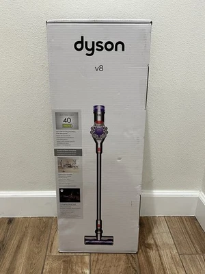 ¡Nuevo! Aspiradora con varilla inalámbrica Dyson V8 SV25 modelo # 400473-01 Foto 1 de 4