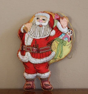 VTG 3D Embroidered Crewel Fabric Santa Claus Christmas Ornament Accents 5" - Picture 1 of 7