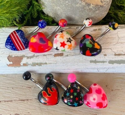 丙烯酸心腹环肚脐海军印花黑色、白色、粉色、蓝色星星樱桃色  — 第 1/2 张图片