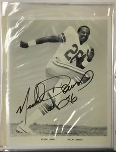(De colección) Dallas Cowboys #26 Michael Downs 8x10 (Raro) ¡Foto de acción firmada en blanco y negro! - Imagen 1 de 1