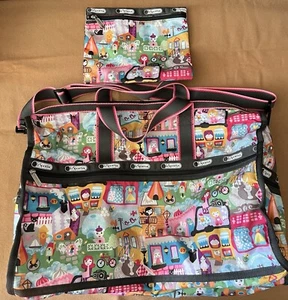 Lesportsac Deluxe EVERYDAY Umhängetasche Messenger groß 20x12 Rarität selten + Etui - Bild 1 von 8