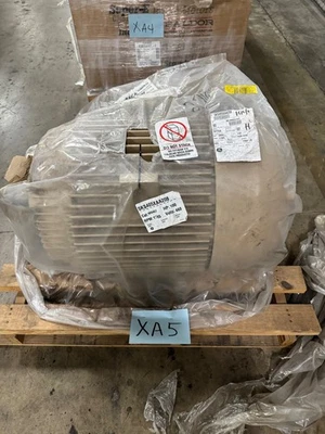 GE MOTOR XA5 100 HP MODEL M9467 5KS405XAA208 1785 RPM 460 V 3 PH 72/36/74/37 AM - Image 1 of 4