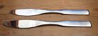 Set Of Two Vintage Oneida Knives/Deluxe Stainless 18/8/Dinner/Table Knives