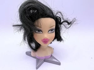 RARO Cabeza de Muñeca Bratz Gamez Rina Pelo Negro Ojos Púrpura Estrella Bajo Marca de Belleza Y2K - Imagen 1 de 1