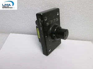 REES 347S PUSH BUTTON ROUND MOMENTARY 600V 250VDC - Imagen 1 de 2