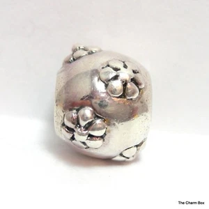 GENUINE CHAMILIA STERLING SILVER DAISY FLOWER CHARM - GA-10 - Picture 1 of 4