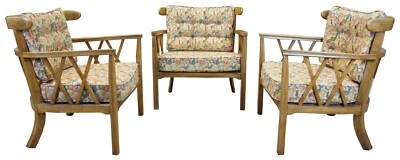 Sillones con respaldo de barril de nogal modernos de mediados de siglo Thomasville con 3 muebles Finch  Foto 1 de 4