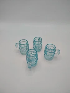 4 Anciens petits verres à liqueur bleus, Verres à digestif, Chopes, Vintage - Picture 1 of 9