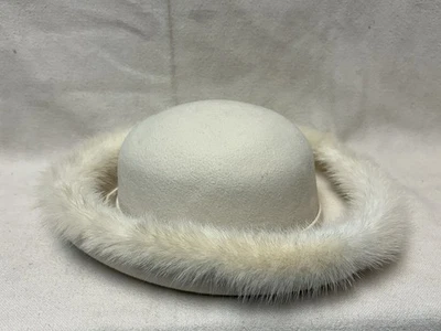 Sombrero de Lana Vintage Mr. John Piel Clásico Nueva York París Borde Marfil Color Crema Foto 1 de 4