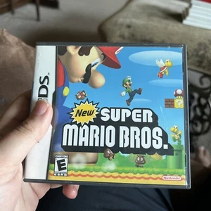 New Super Mario Bros - Nintendo DS - Authentic - Case / Box Only! - Picture 1 of 3