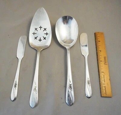 4 piezas Holmes & Tuttle placa de plata FLOR DE PRADO: servidor de pastel, cuchara, mantequillas Foto 1 de 3