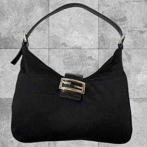 Rango A* Fendi Mamma Baguette Bolso de Hombro Cartera Negro Nylon Usado de Japón - Imagen 1 de 10