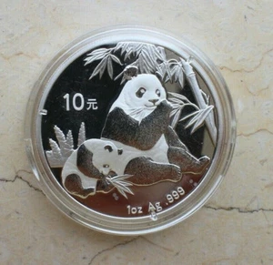 China 2007 1oz Silver Regular Panda Coin - Picture 1 of 3