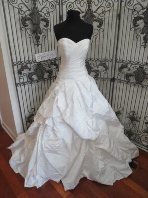 568W BLUE BY ENZOANI EDLINGTON SZ 10 IVORY  FORMAL WEDDING GOWN DRESS - Image 1 of 4