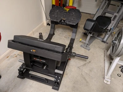 Booty Builder Platinum V4 - Máquina de empuje de cadera cargada con placa para construir GLÚTEOS Foto 1 de 4