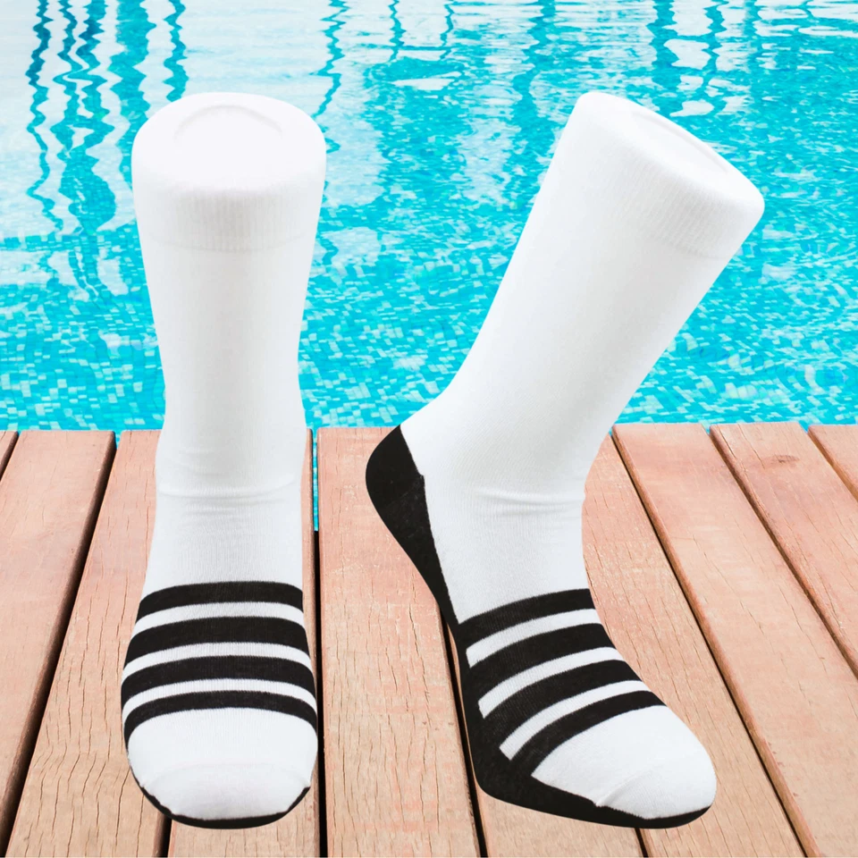 Winkee - Badelatschen Socken - Lustige Socken für Männer und Frauen