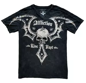 T-shirt Affliction collo a fessura DEATH BLADE M L XL teschio vivo veloce nera nuova con etichette - Foto 1 di 5