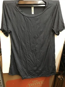Lyss Loo Women's Black T shirt Medium - Picture 1 of 2