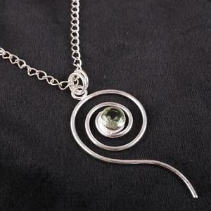 Bisel de piedra de ematista verde corte redondo artesanal elegante colgante único plata 925 - Imagen 1 de 6