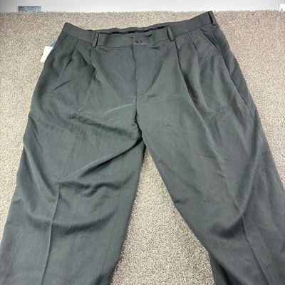 NUEVO CON ETIQUETAS VAN HEUSEN Hombres Gris Plisado y Puños Pantalones de Vestir 44x32 Protector de Manchas Elastizado Foto 1 de 4