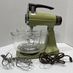VTG Sunbeam Mixmaster Avocado Green 12 Speed Stand Mixer & Beaters 2 Bowls WORKS - Picture 1 of 15
