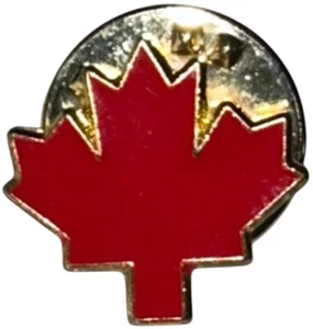De colección Canadá Canadiense Hoja de Arce Tono Dorado y Esmalte Rojo Solapa Sombrero Pin Tie Tac. - Imagen 1 de 2